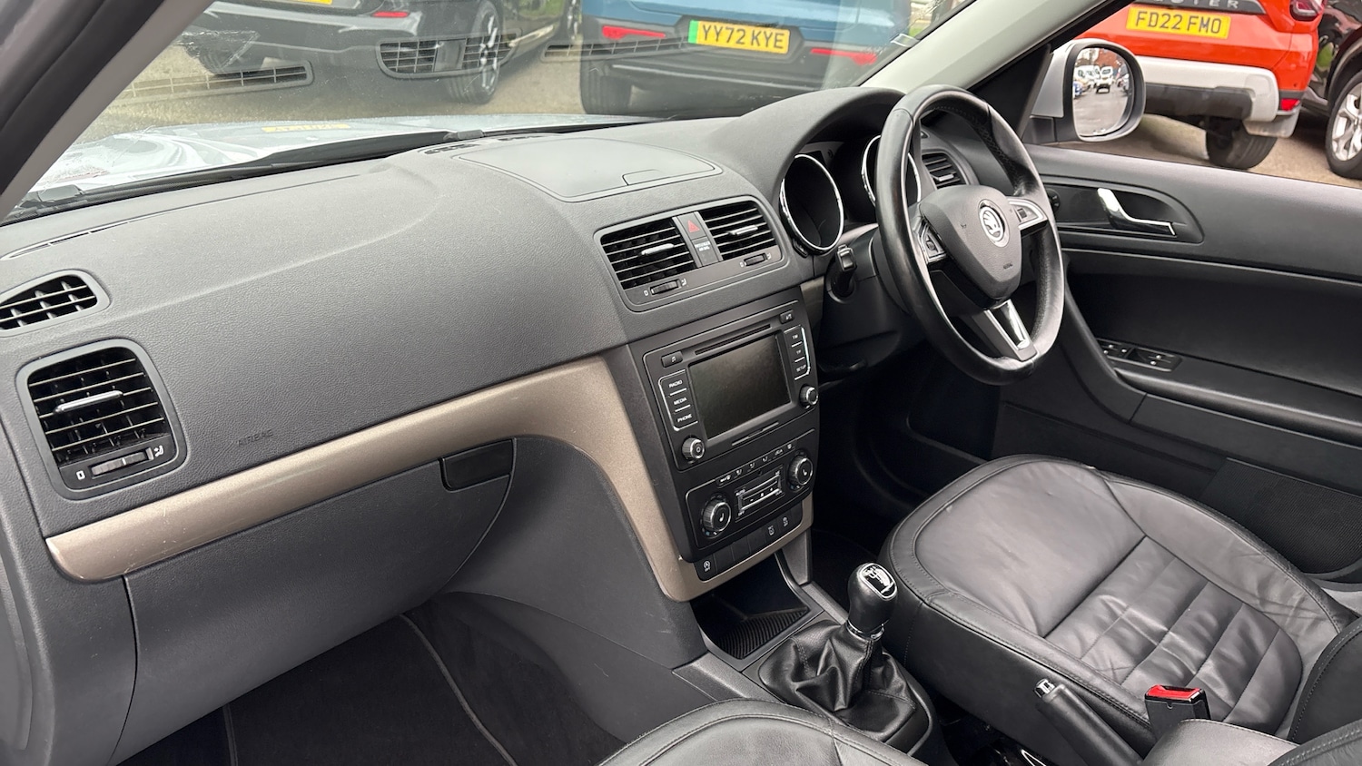 Used Skoda Yeti 2015 for sale - 77340244: Photo 9