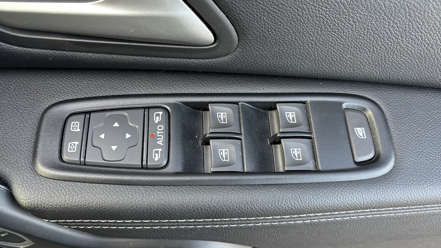 Used Dacia Duster 2023 for sale - 77606340: Photo 48