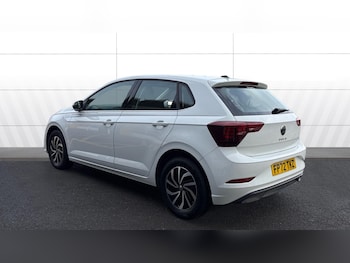 Used Volkswagen Polo 2022 for sale - 76894353: Photo