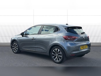 Used Renault Clio 2023 for sale - 78239934: Photo