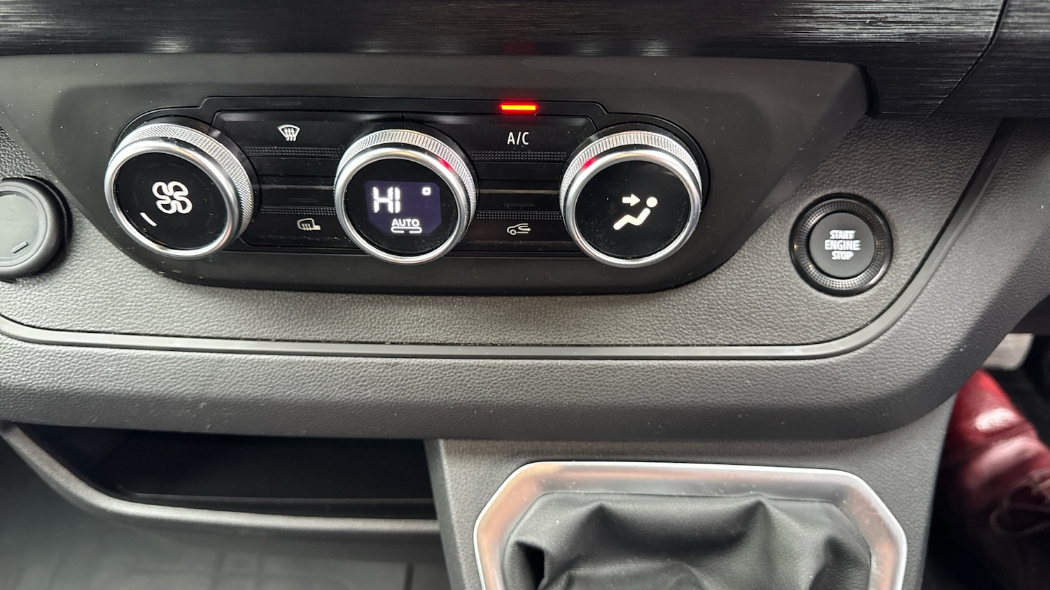 Used Renault Trafic 2024 for sale - 77077229: Photo 35