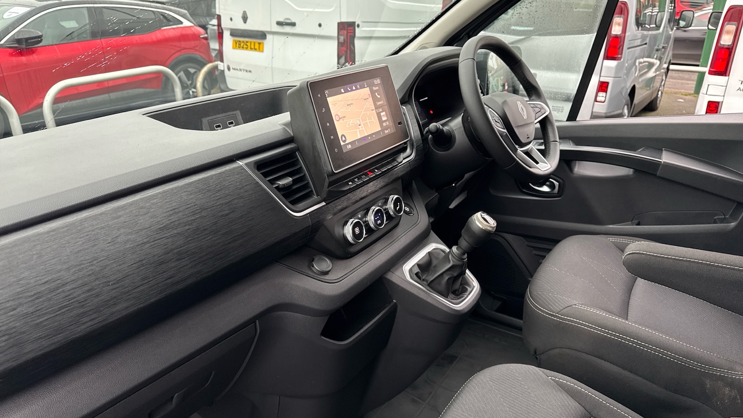 Used Renault Trafic 2024 for sale - 77077229: Photo 9