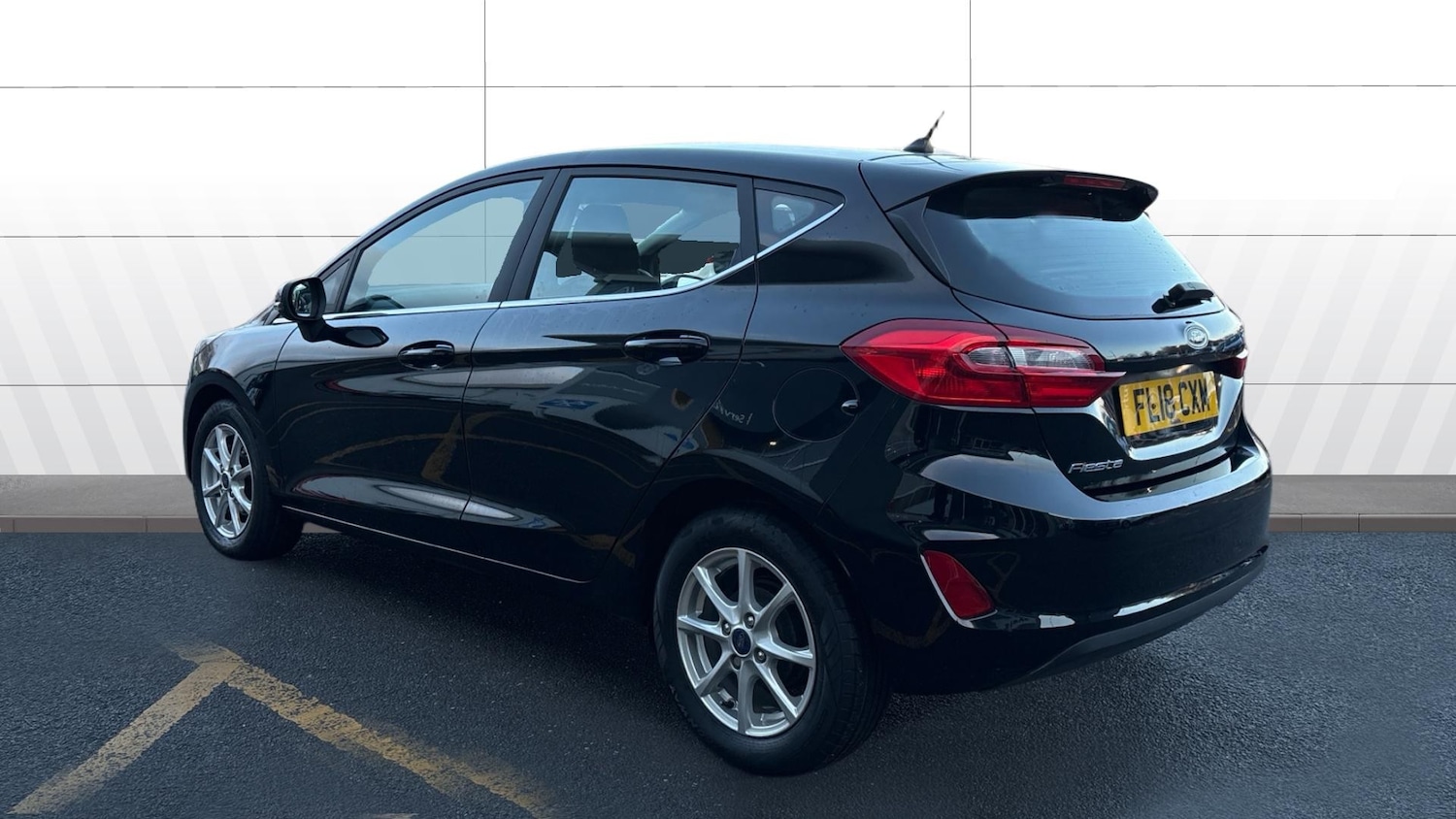 Used Ford Fiesta 2018 for sale - 77283659: Photo 2