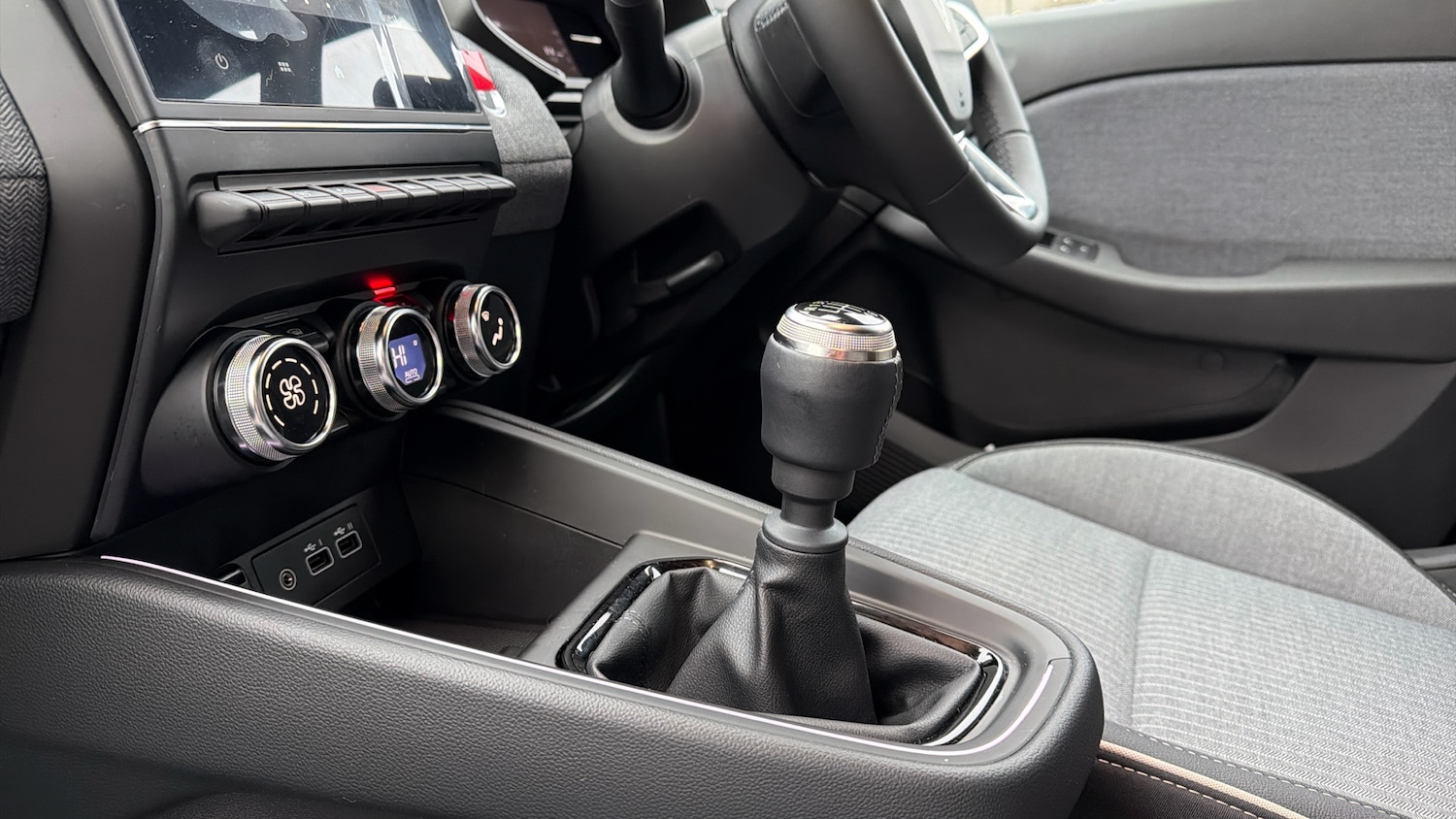 Used Renault Clio 2024 for sale - 77086446: Photo 13