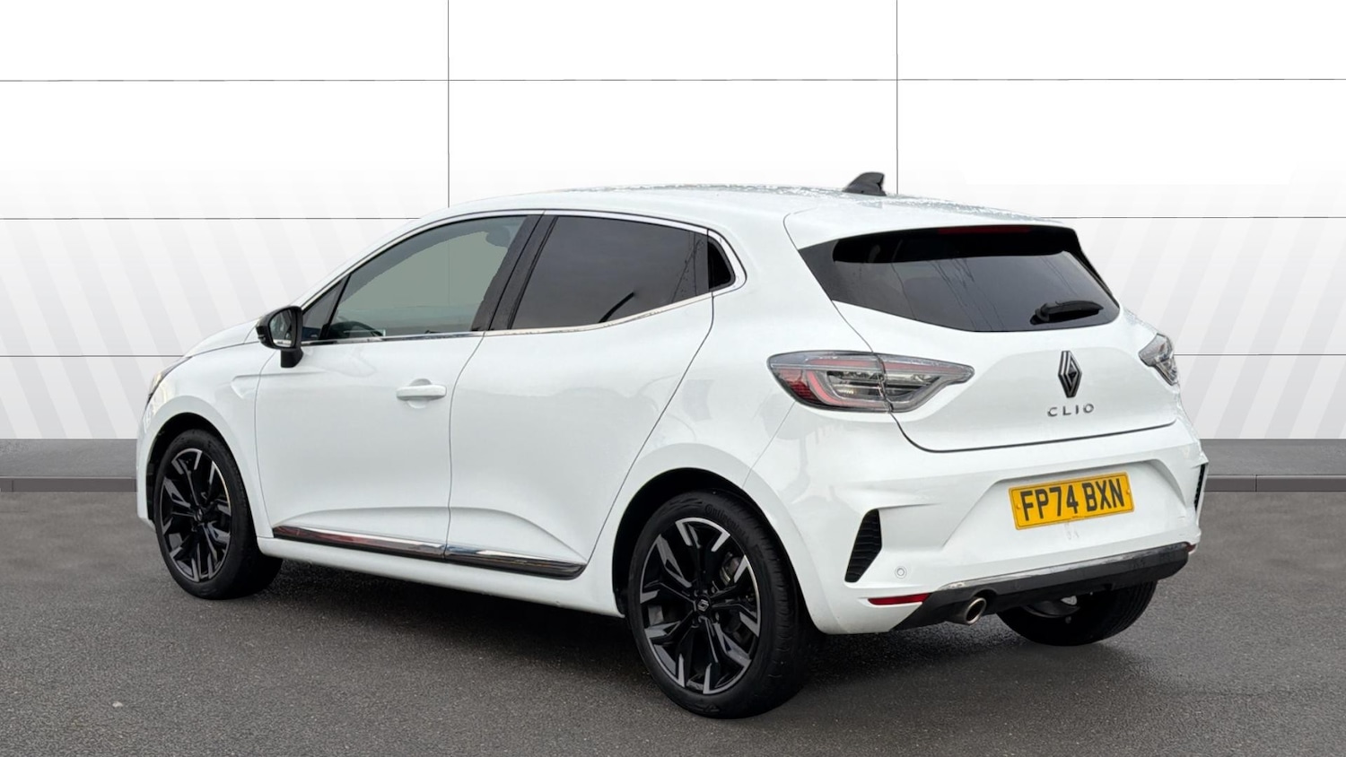 Used Renault Clio 2024 for sale - 77086446: Photo 2