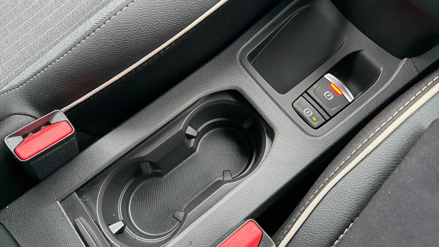 Used Renault Clio 2024 for sale - 77086446: Photo 28