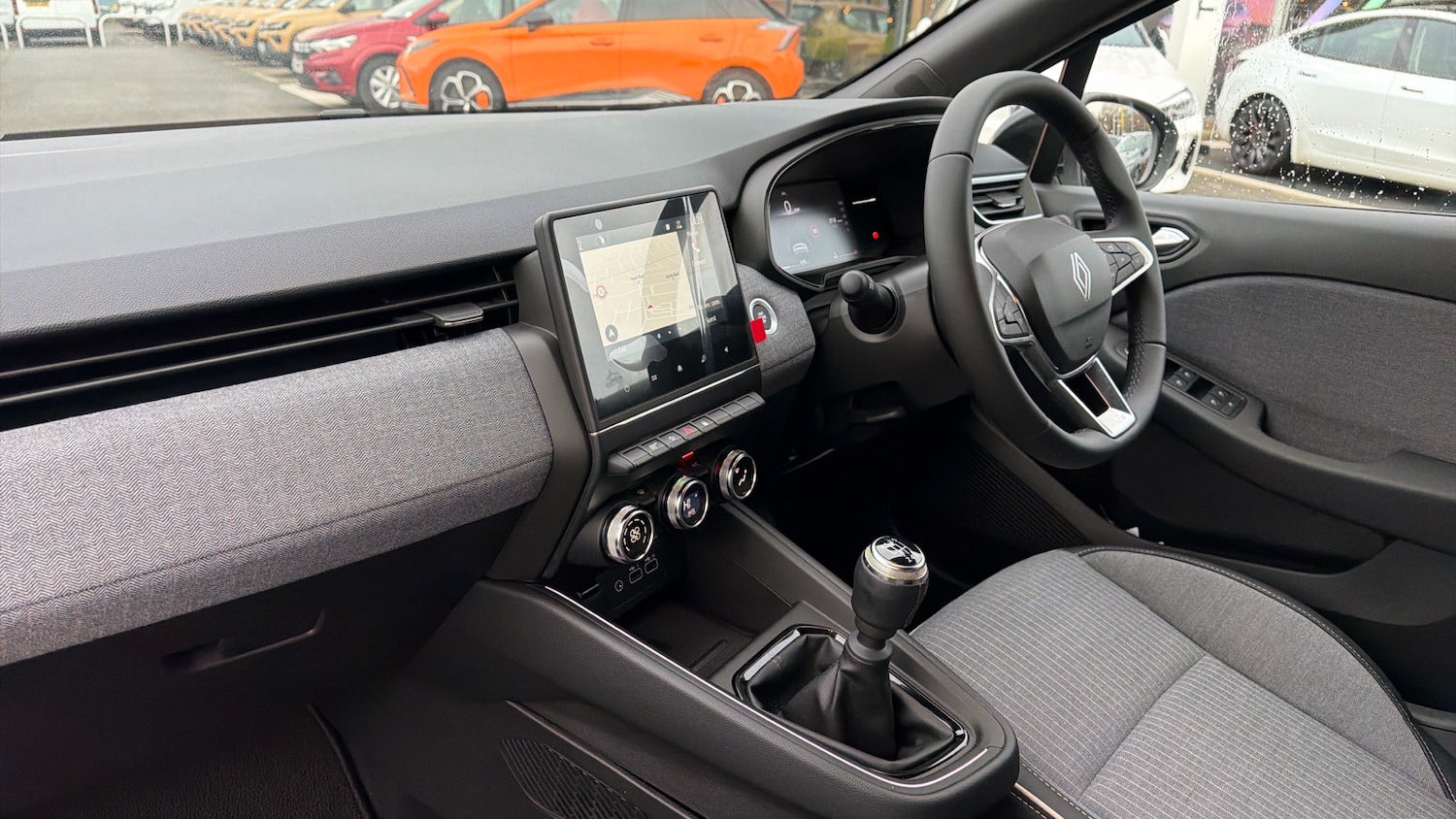 Used Renault Clio 2024 for sale - 77086446: Photo 9