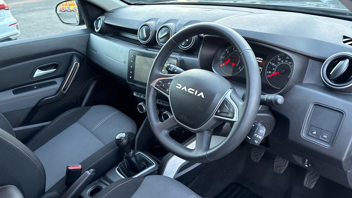 Used Dacia Duster 2023 for sale - 76882328: Photo 11