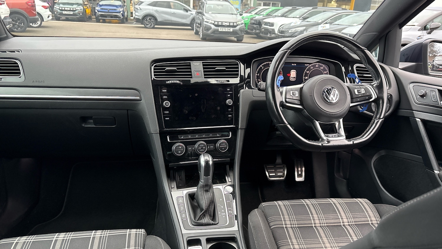 Used Volkswagen Golf 2019 for sale - 76796821: Photo 10