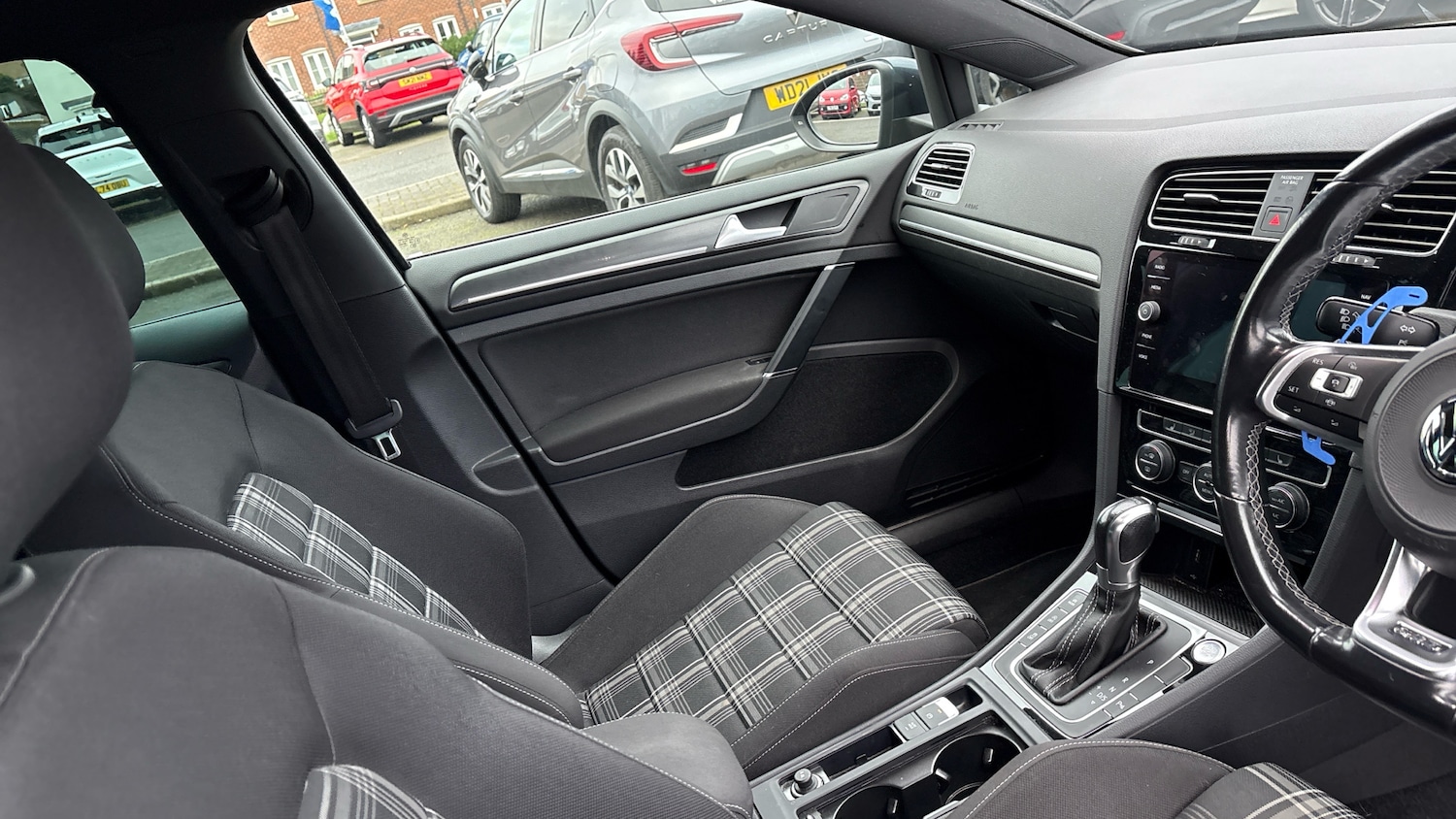 Used Volkswagen Golf 2019 for sale - 76796821: Photo 14