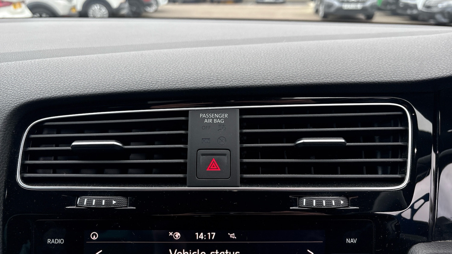 Used Volkswagen Golf 2019 for sale - 76796821: Photo 32