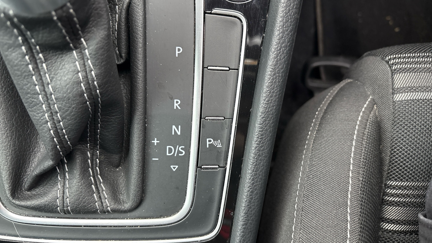 Used Volkswagen Golf 2019 for sale - 76796821: Photo 39