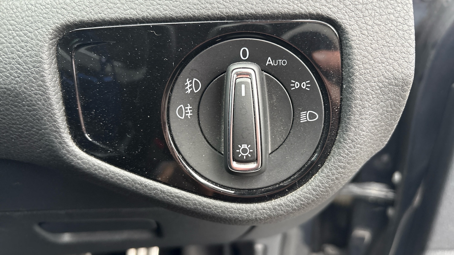 Used Volkswagen Golf 2019 for sale - 76796821: Photo 50