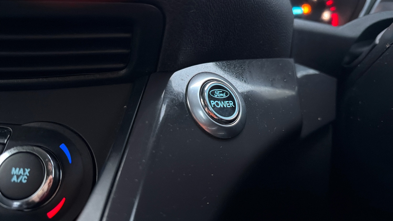 Used Ford Kuga 2013 for sale - 77026055: Photo 30