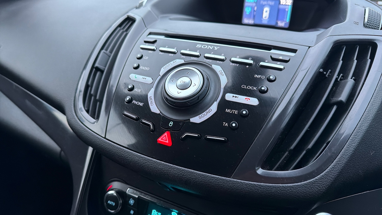 Used Ford Kuga 2013 for sale - 77026055: Photo 31