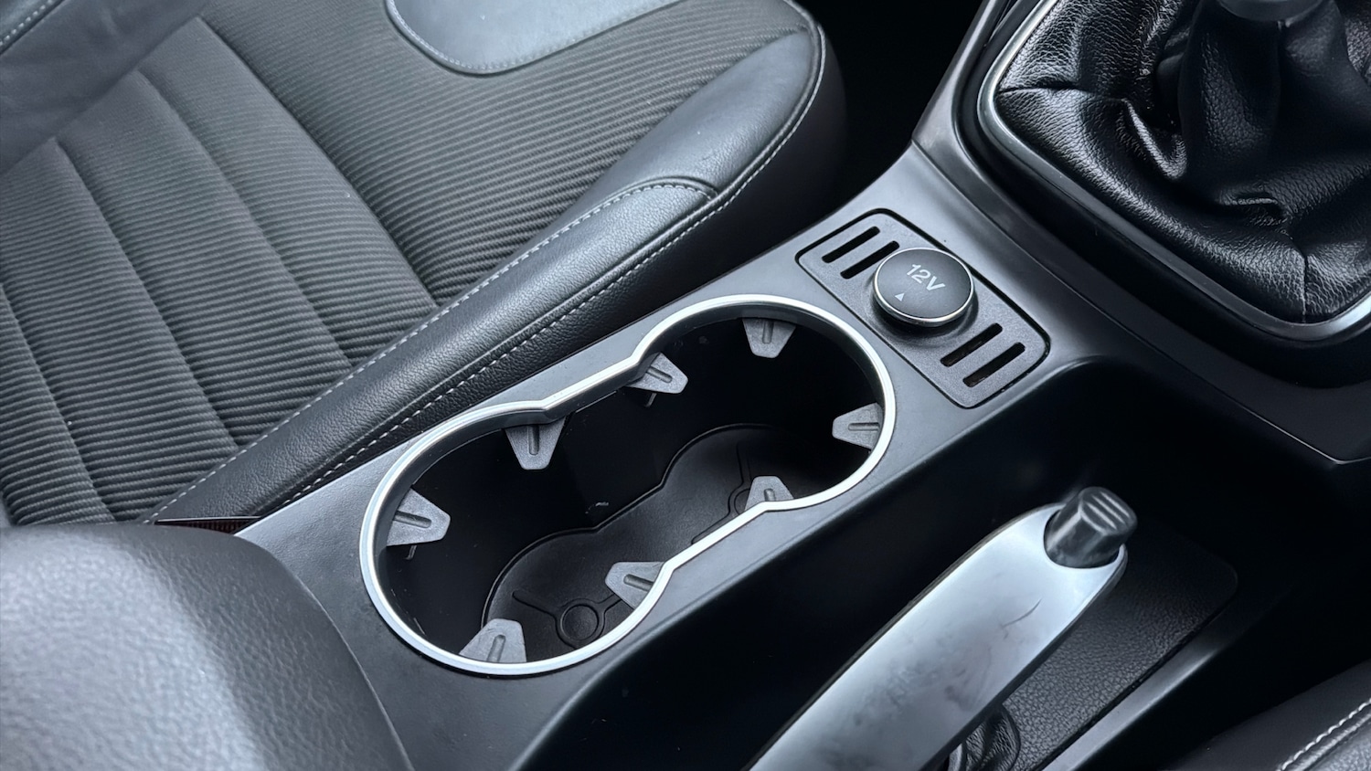 Used Ford Kuga 2013 for sale - 77026055: Photo 33