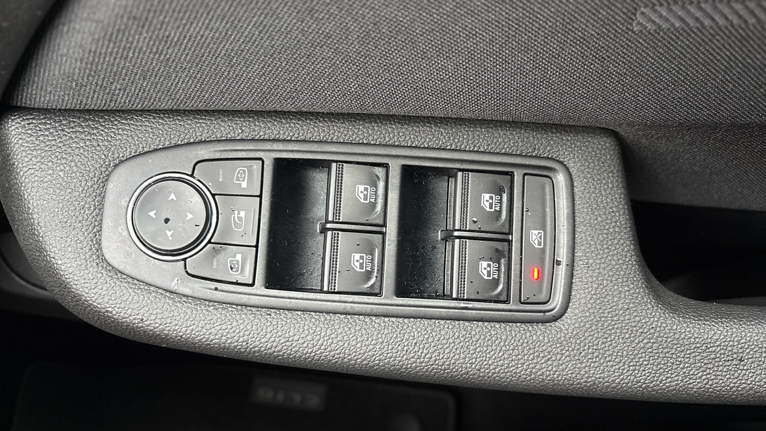 Used Renault Clio 2025 for sale - 77297039: Photo 43