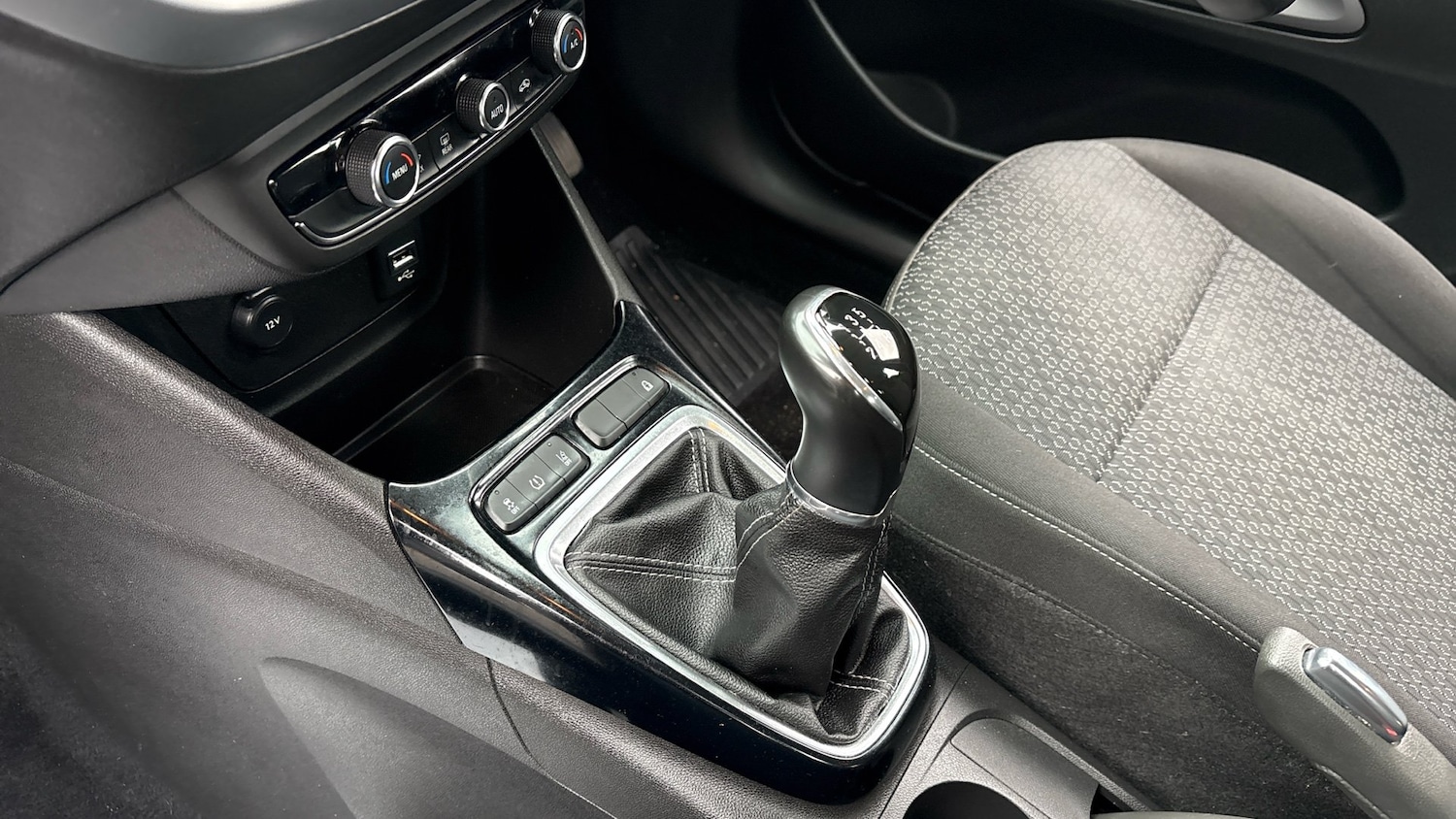 Used Vauxhall Crossland X 2018 for sale - 76855348: Photo 13