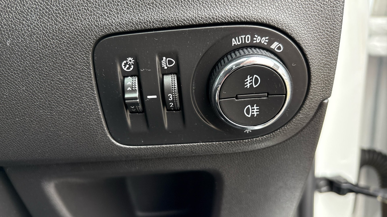 Used Vauxhall Crossland X 2018 for sale - 76855348: Photo 36