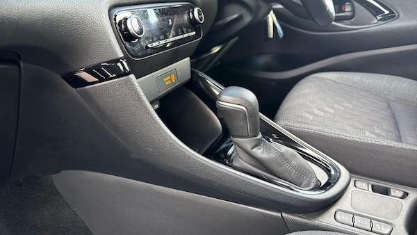 Used Toyota Yaris 2024 for sale - 76142320: Photo 13