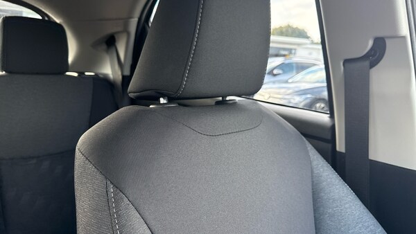 Used Toyota Yaris 2024 for sale - 76142320: Photo 35