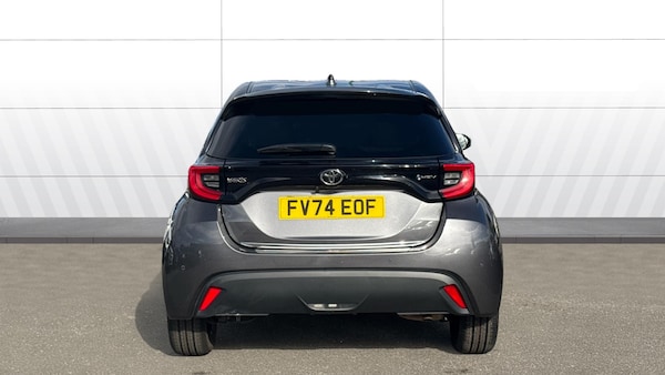 Used Toyota Yaris 2024 for sale - 76142320: Photo 6