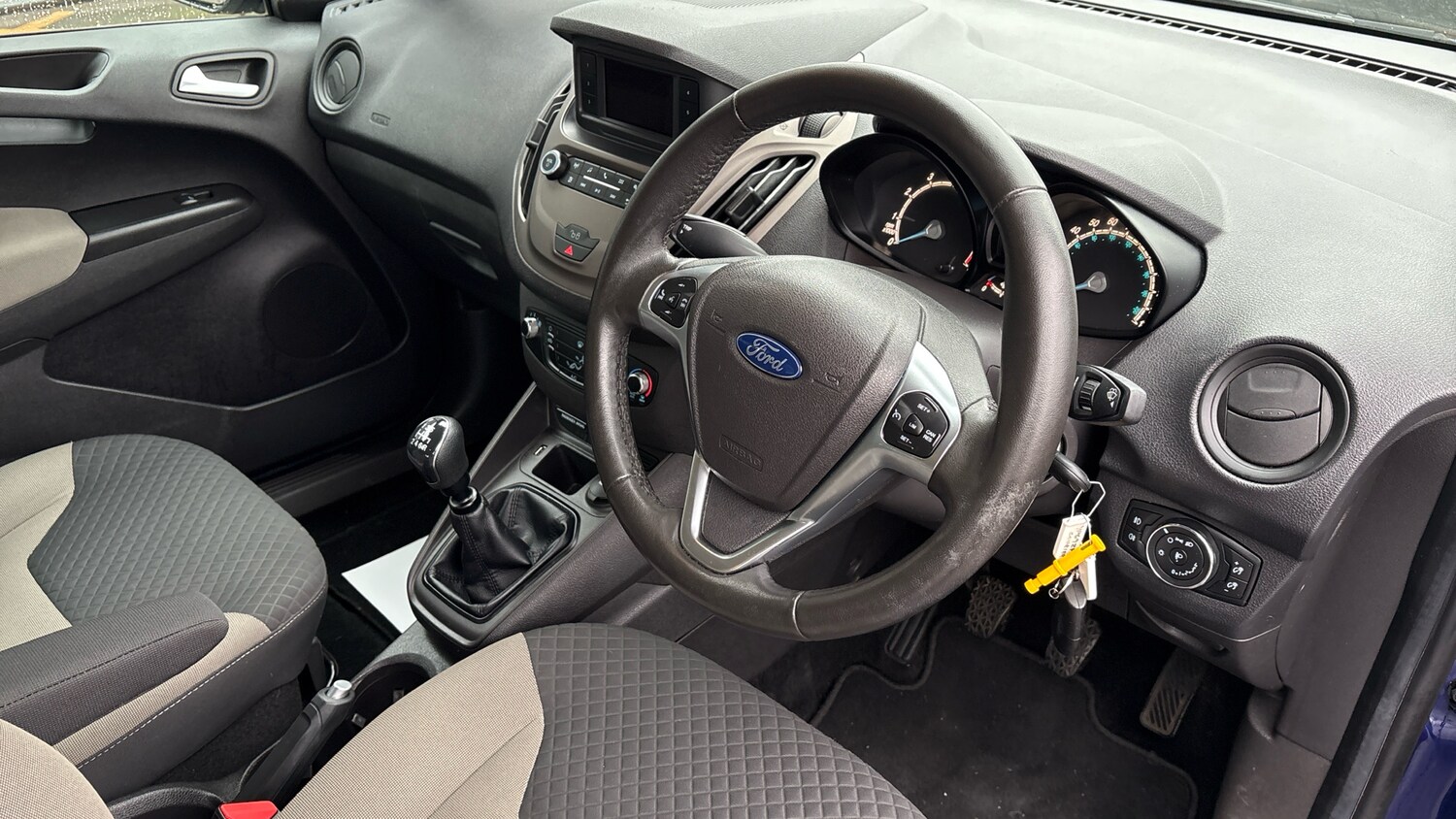 Used Ford Tourneo Courier 2019 for sale - 77350326: Photo 11