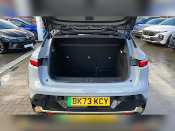 Used Renault Megane E Tech 2023 for sale - 77581044: Photo