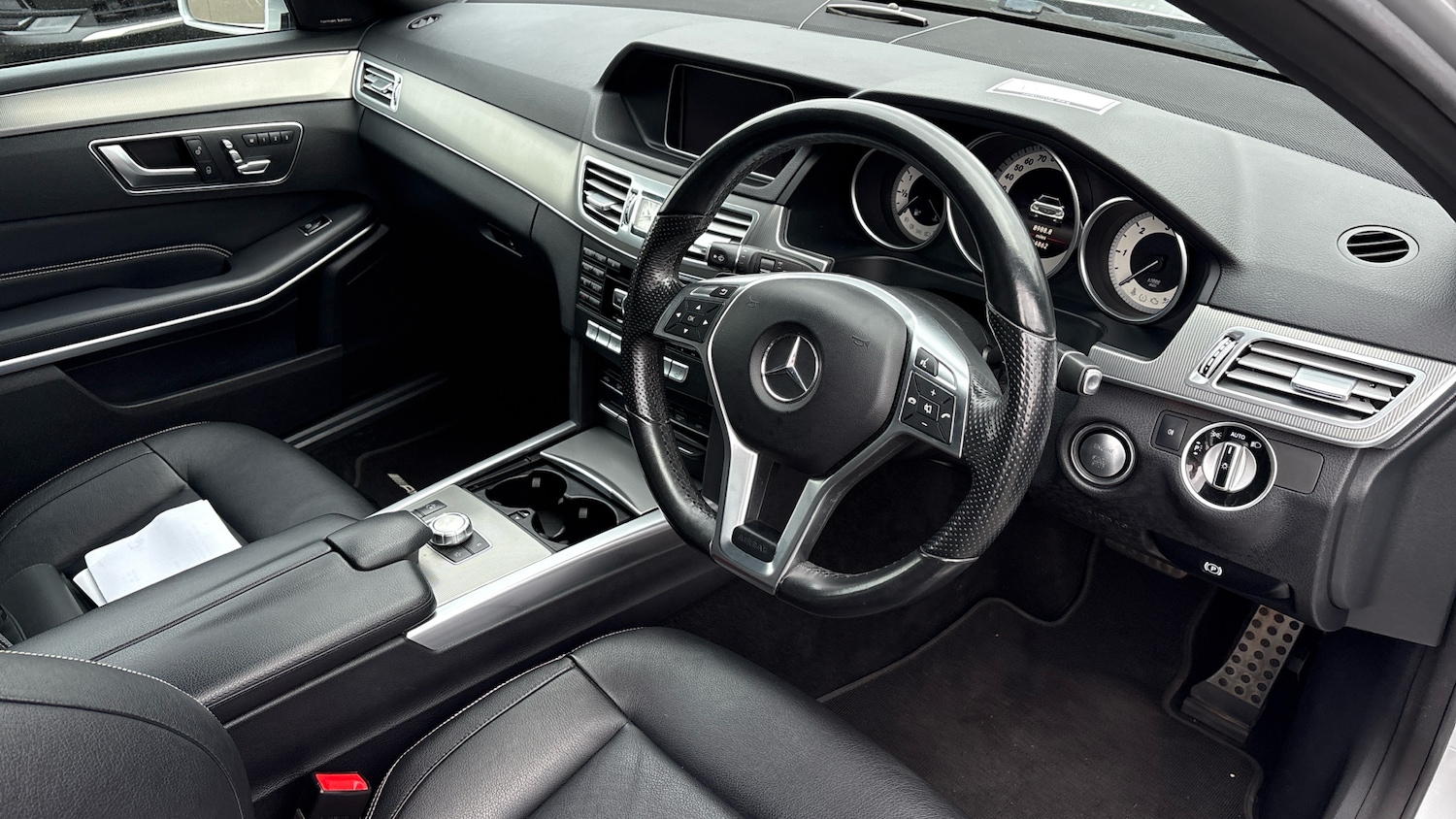 Used Mercedes-Benz E Class 2015 for sale - 76719927: Photo 11