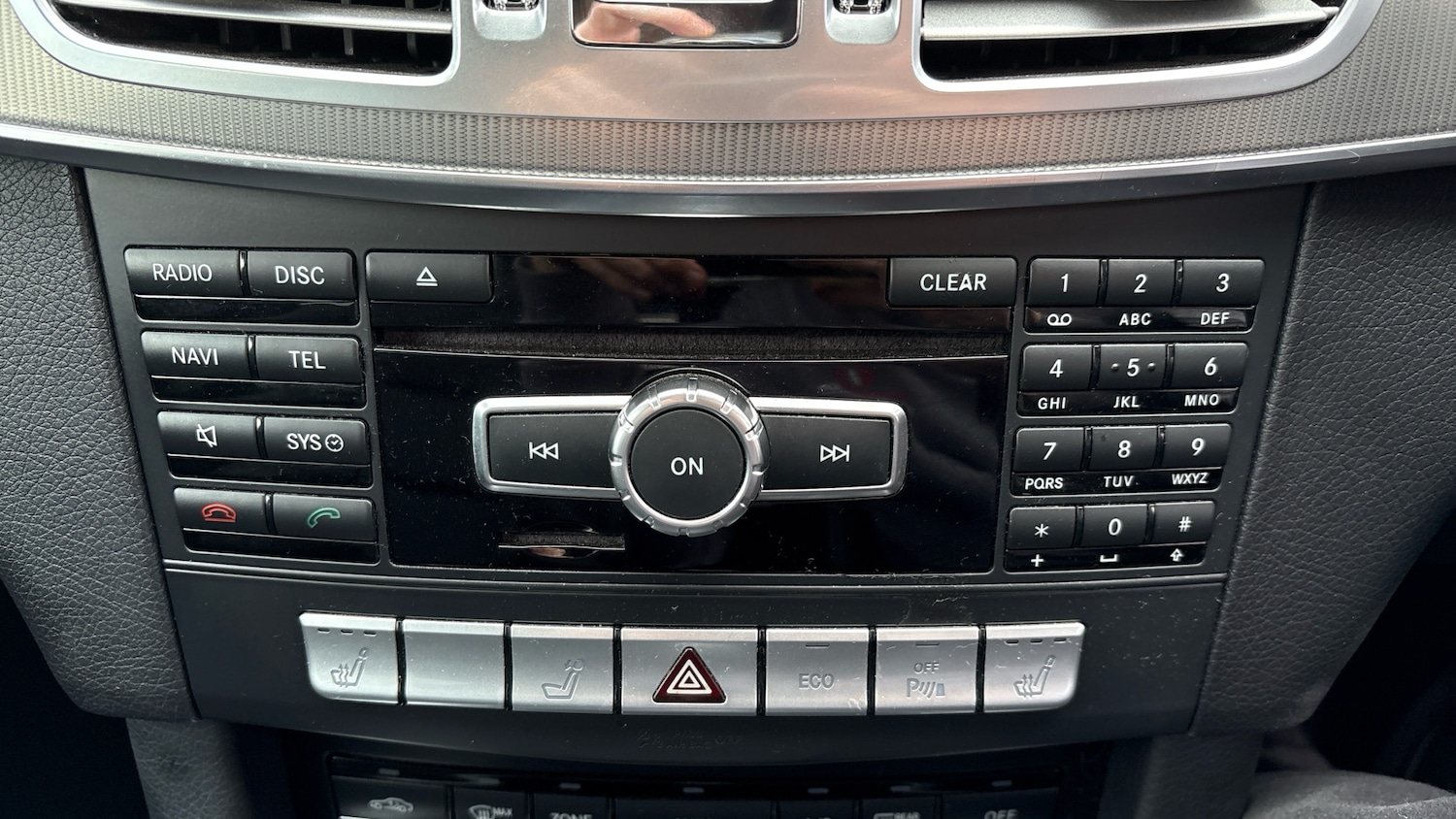 Used Mercedes-Benz E Class 2015 for sale - 76719927: Photo 28