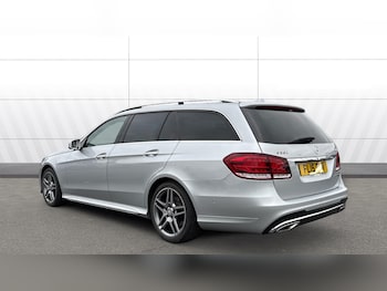 Used Mercedes-Benz E Class 2015 for sale - 76719927: Photo