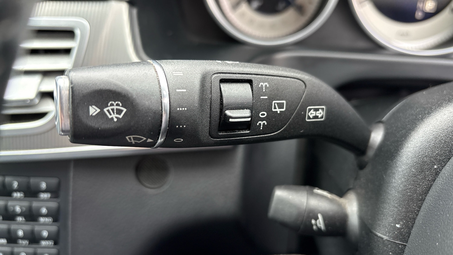 Used Mercedes-Benz E Class 2015 for sale - 76719927: Photo 36