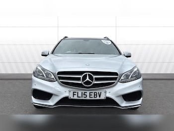 Used Mercedes-Benz E Class 2015 for sale - 76719927: Photo