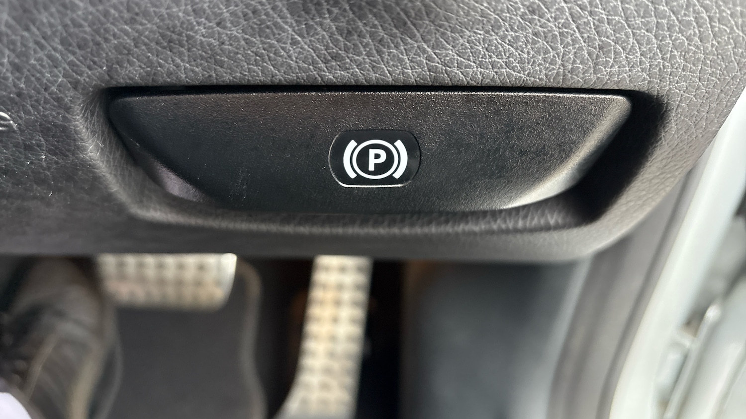 Used Mercedes-Benz E Class 2015 for sale - 76719927: Photo 44