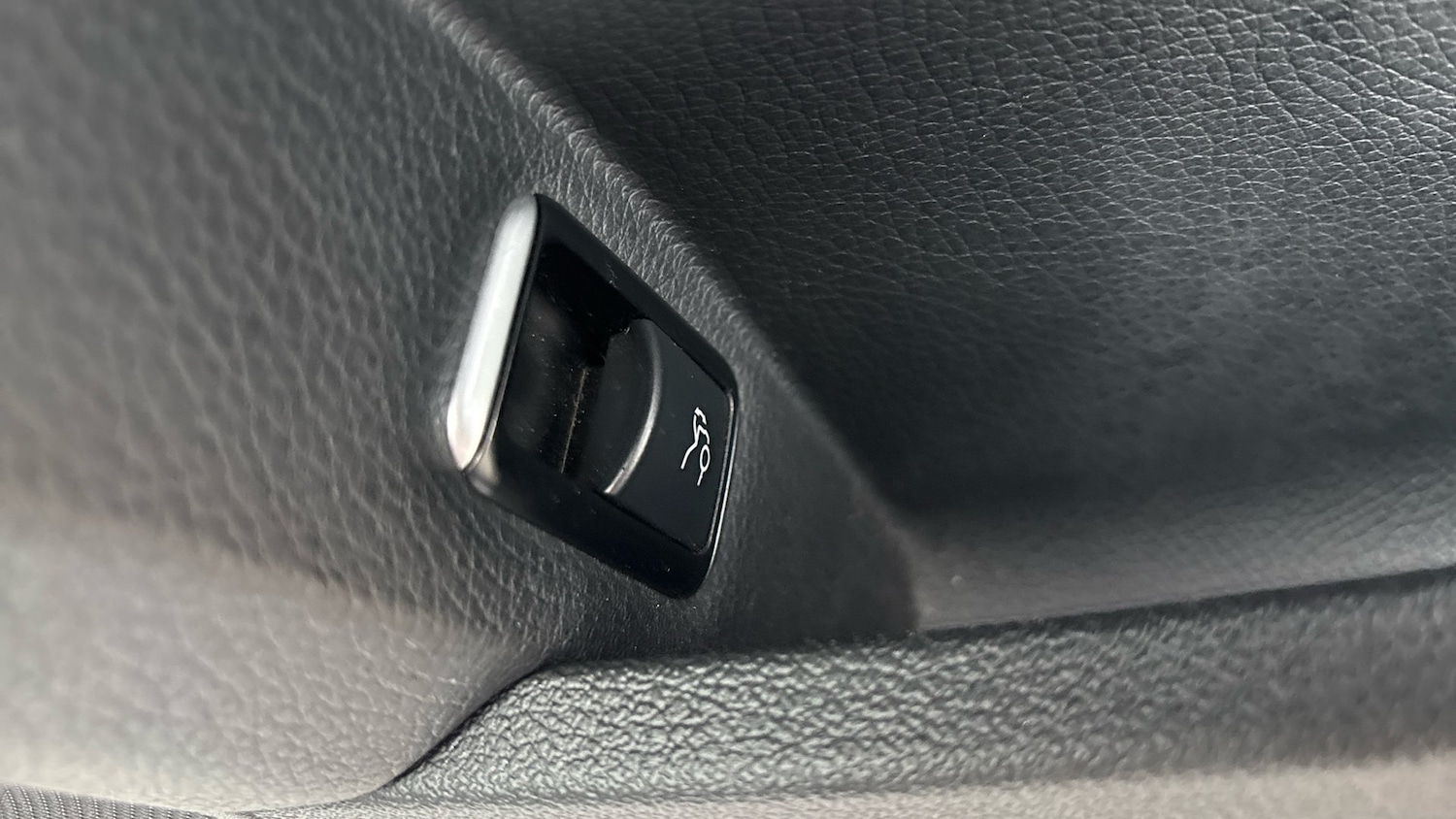 Used Mercedes-Benz E Class 2015 for sale - 76719927: Photo 48