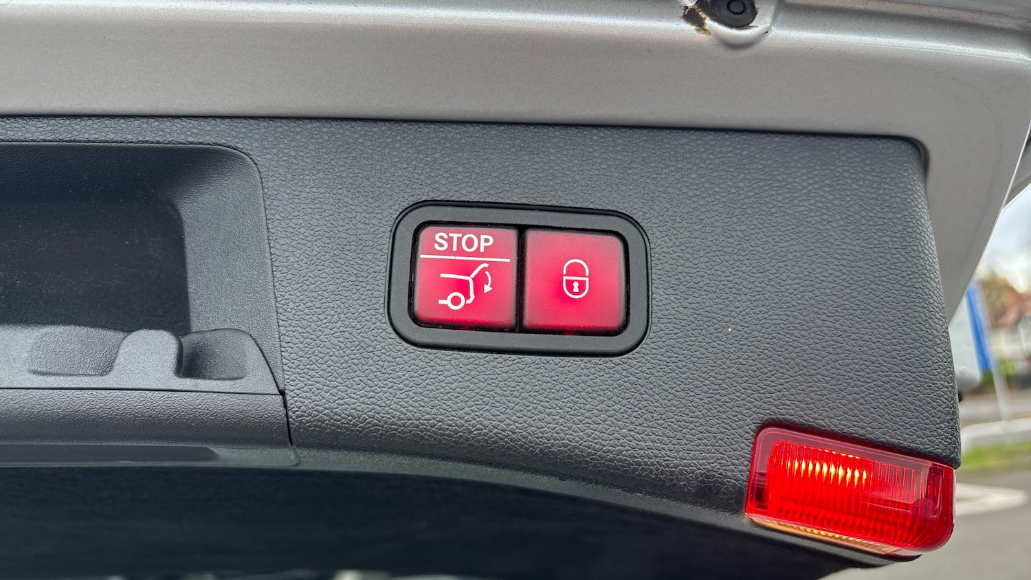 Used Mercedes-Benz E Class 2015 for sale - 76719927: Photo 51