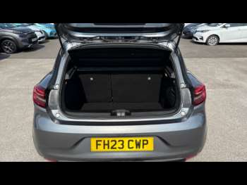 Used Renault Clio 2023 for sale - 74941611: Photo