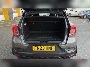 Used Renault Captur 2023 for sale - 76891951: Photo