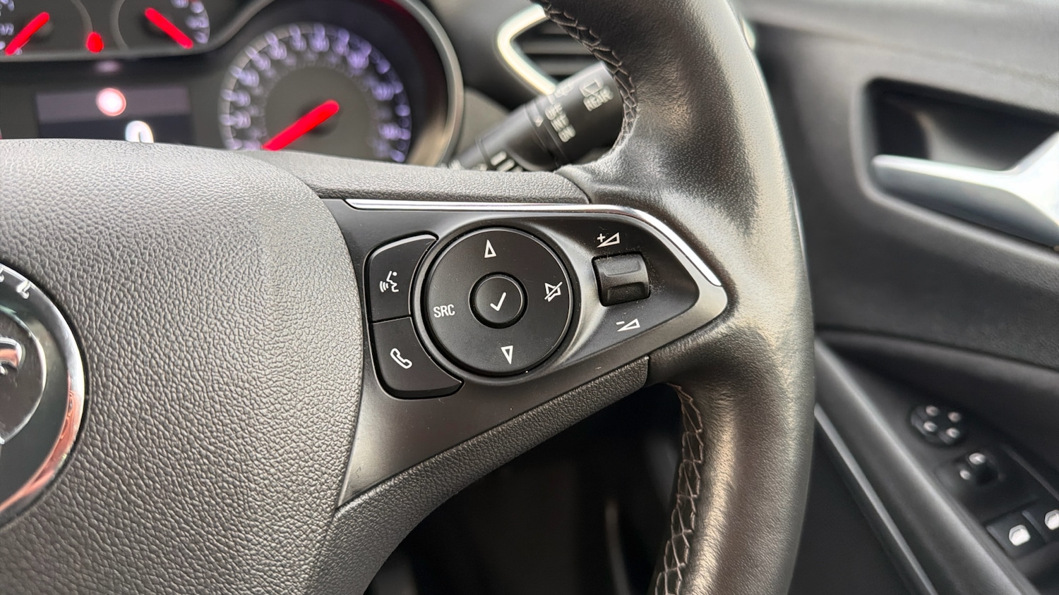 Used Vauxhall Crossland 2022 for sale - 76493699: Photo 23