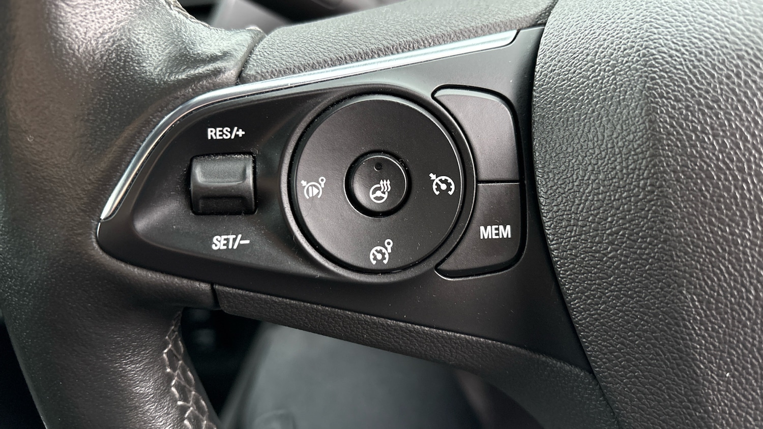 Used Vauxhall Crossland 2022 for sale - 76493699: Photo 52