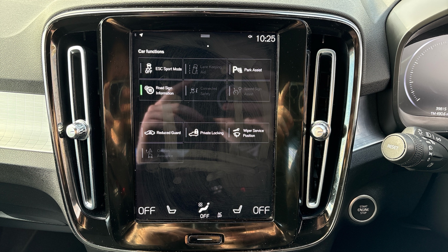 Used Volvo XC40 2021 for sale - 76542788: Photo 26