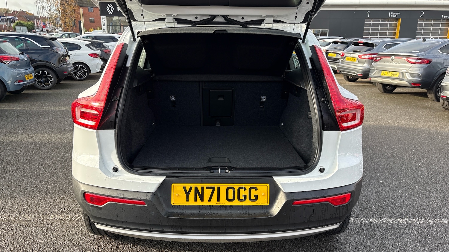 Used Volvo XC40 2021 for sale - 76542788: Photo 4