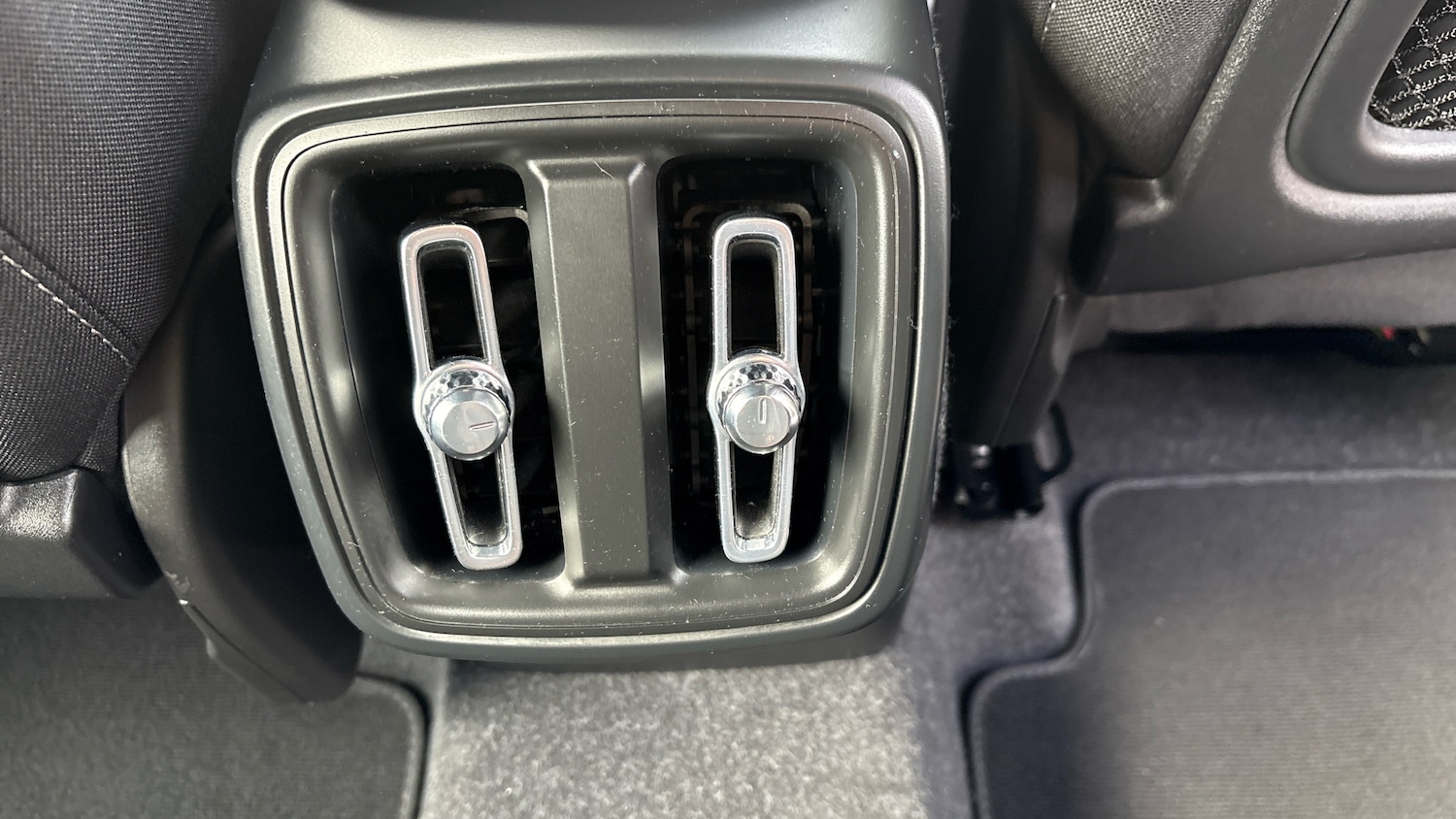 Used Volvo XC40 2021 for sale - 76542788: Photo 44