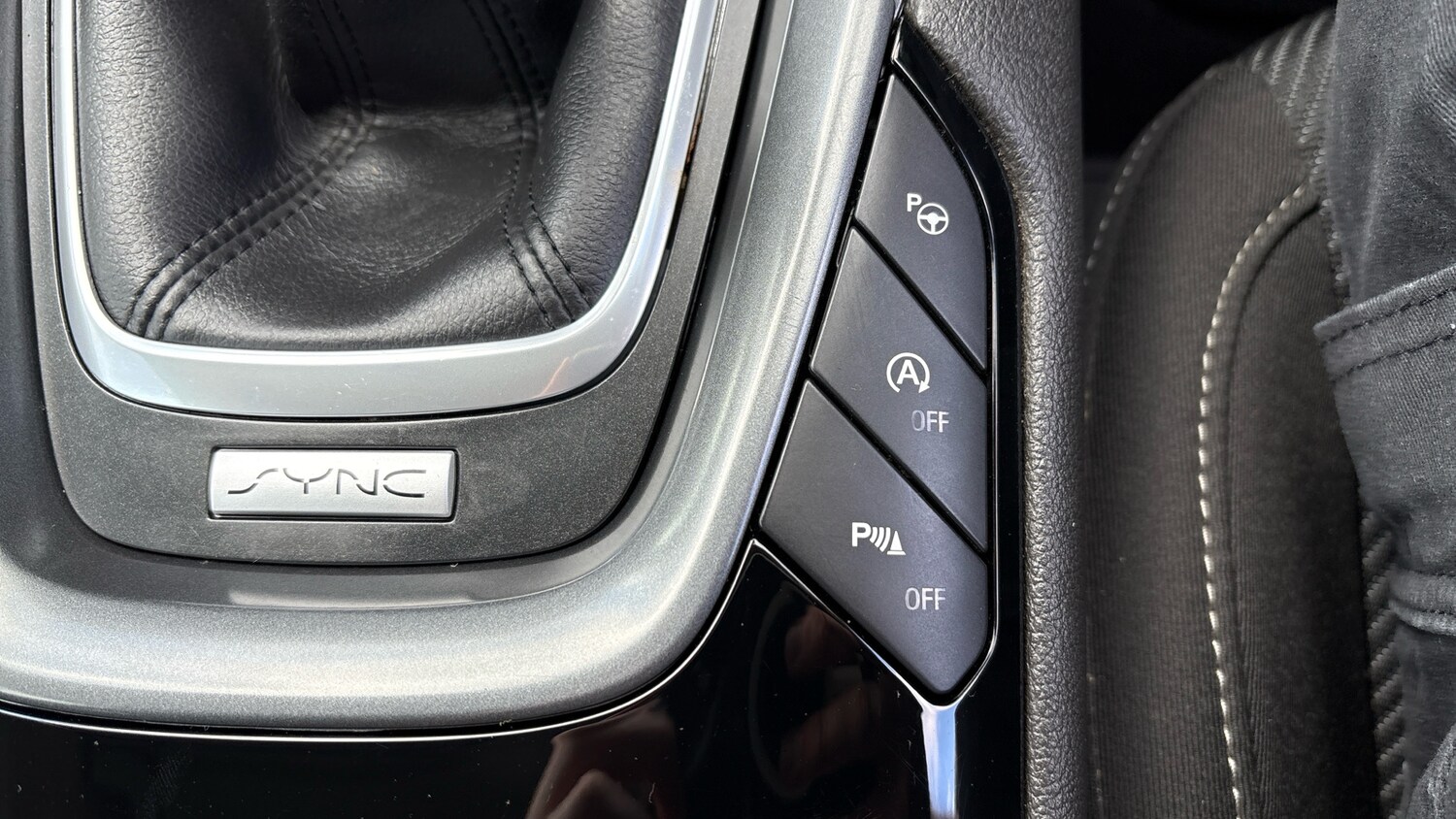 Used Ford Mondeo 2017 for sale - 77999256: Photo 32