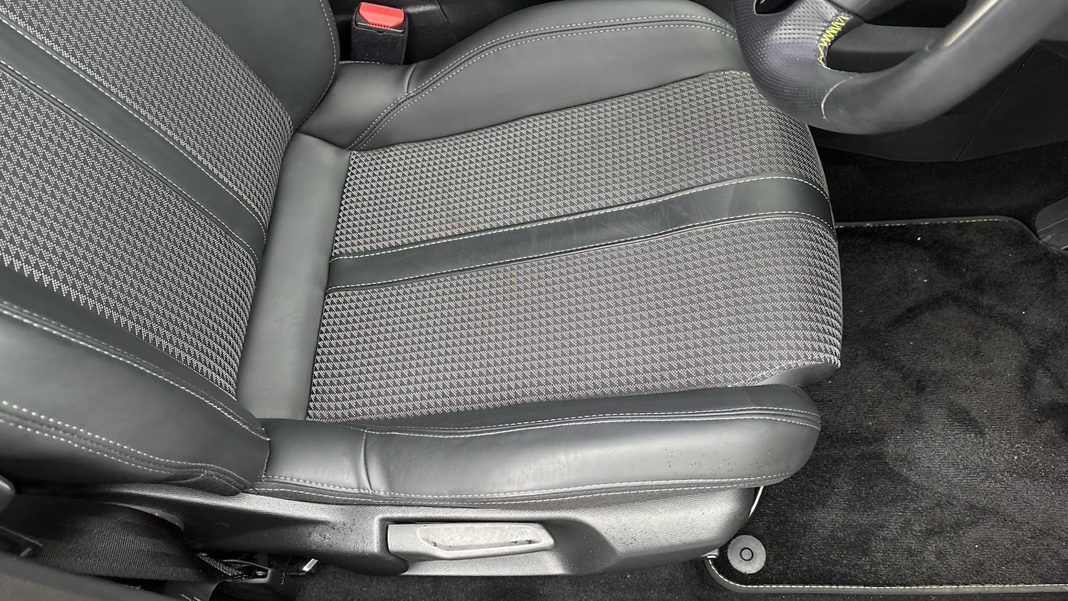 Used Peugeot 208 2021 for sale - 77300276: Photo 41