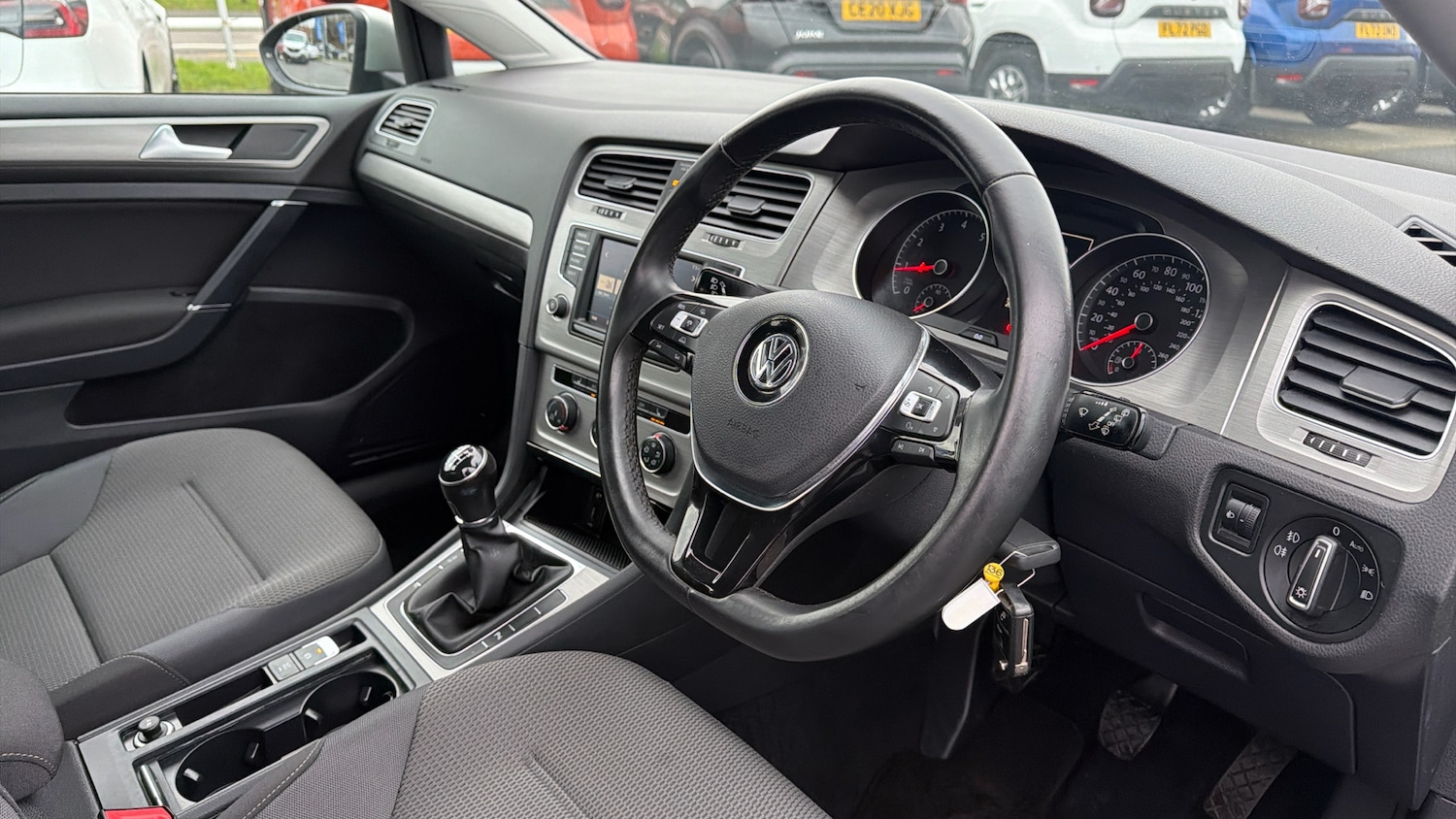 Used Volkswagen Golf 2016 for sale - 77184765: Photo 11