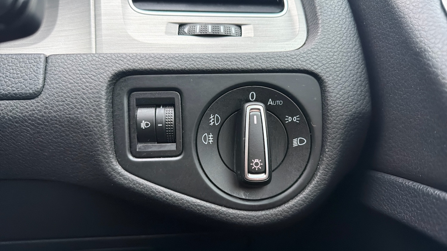 Used Volkswagen Golf 2016 for sale - 77184765: Photo 23