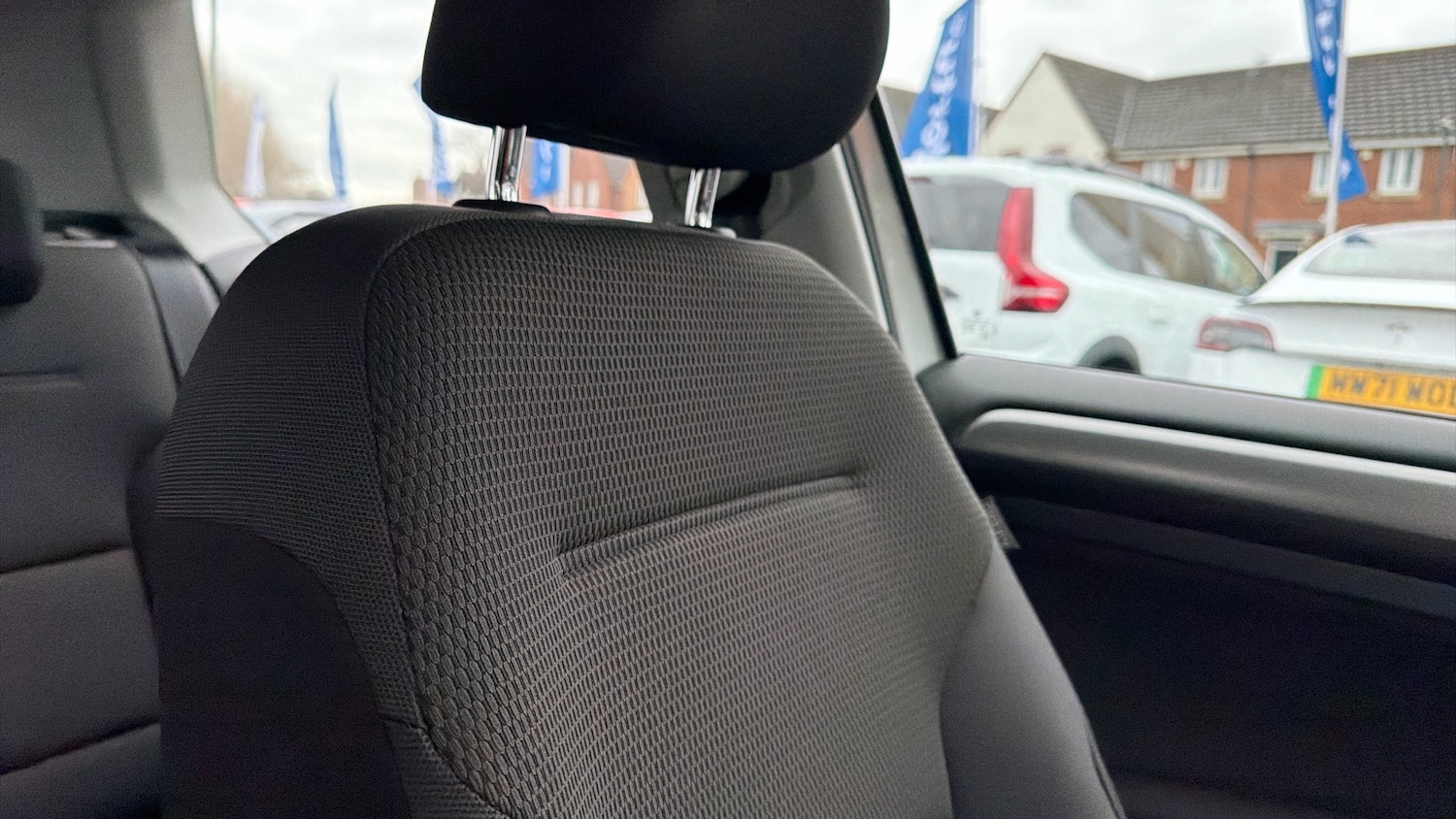 Used Volkswagen Golf 2016 for sale - 77184765: Photo 32