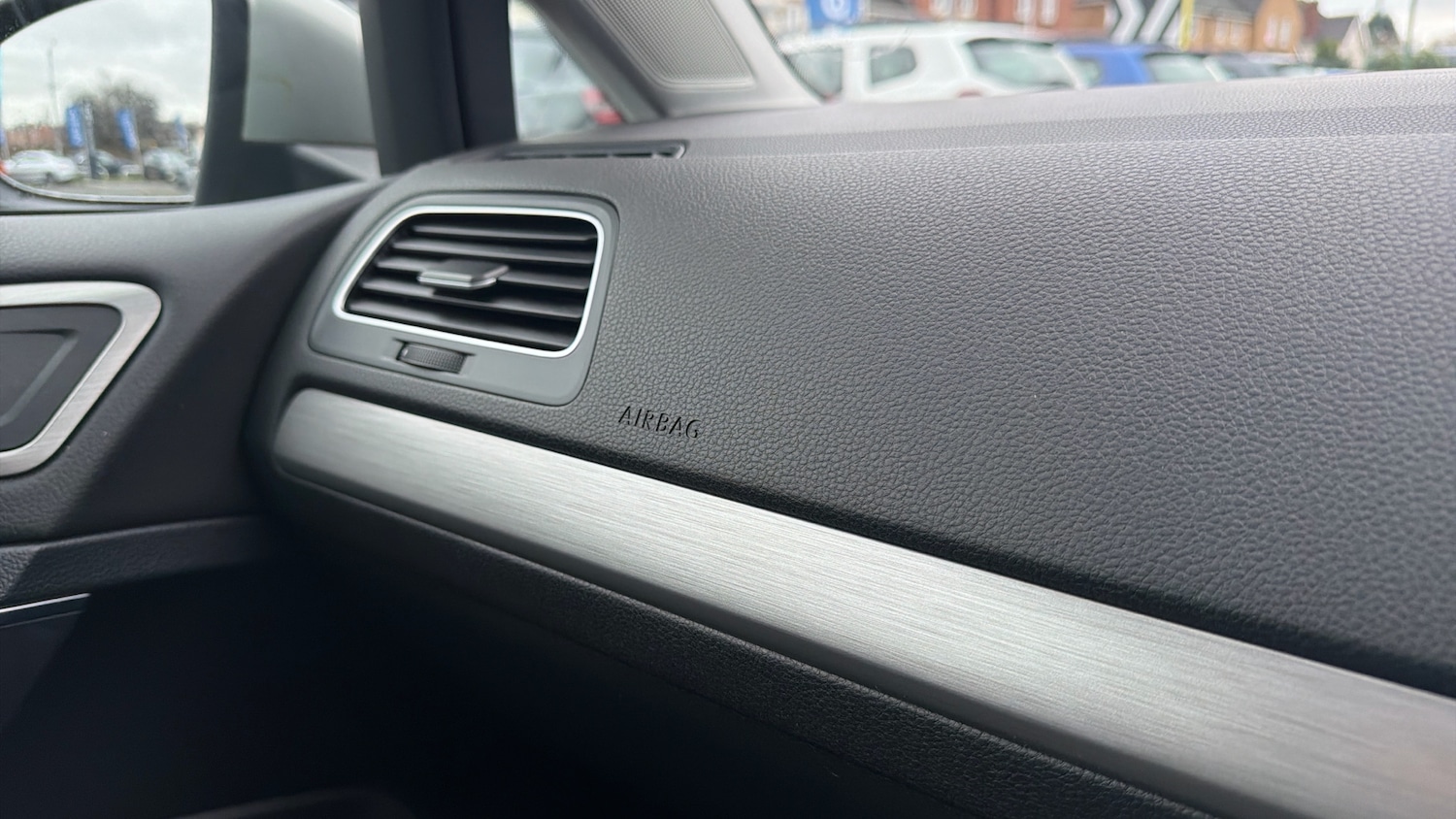 Used Volkswagen Golf 2016 for sale - 77184765: Photo 33