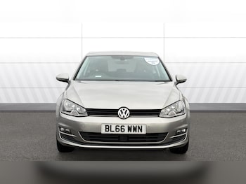 Used Volkswagen Golf 2016 for sale - 77184765: Photo